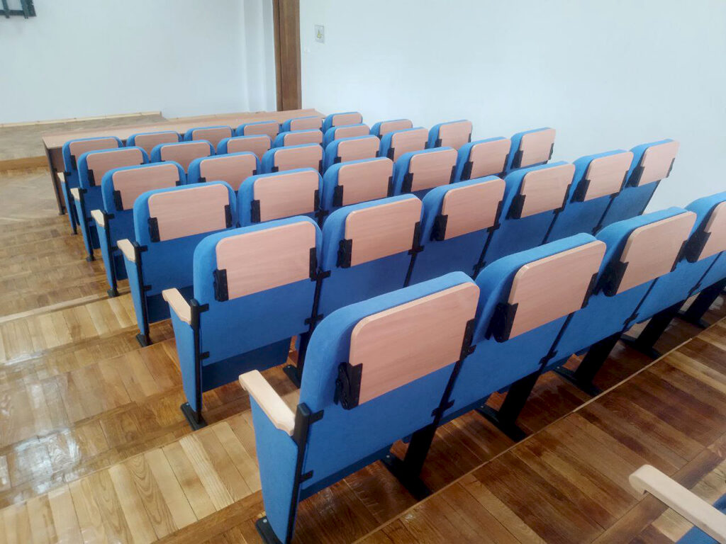 Обустройство лекционного зала в НУОУ г. Киев